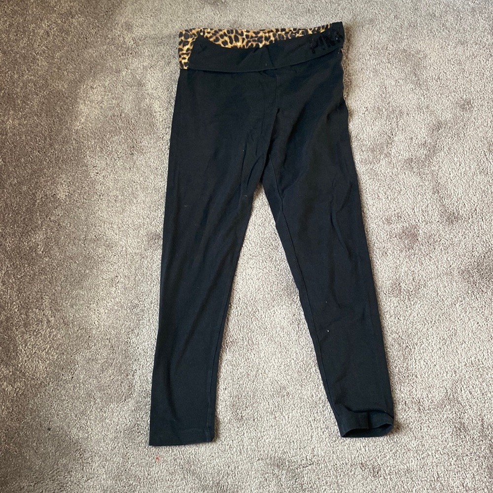 Victoria's Secret PINK Black Leopard Waistband Yoga Leggings Size M